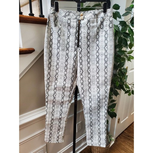 Prettylittlething Women's Grey Zip Snake Print Mid Rise Skinny Legs Trouser 8 - Picture 1 of 12